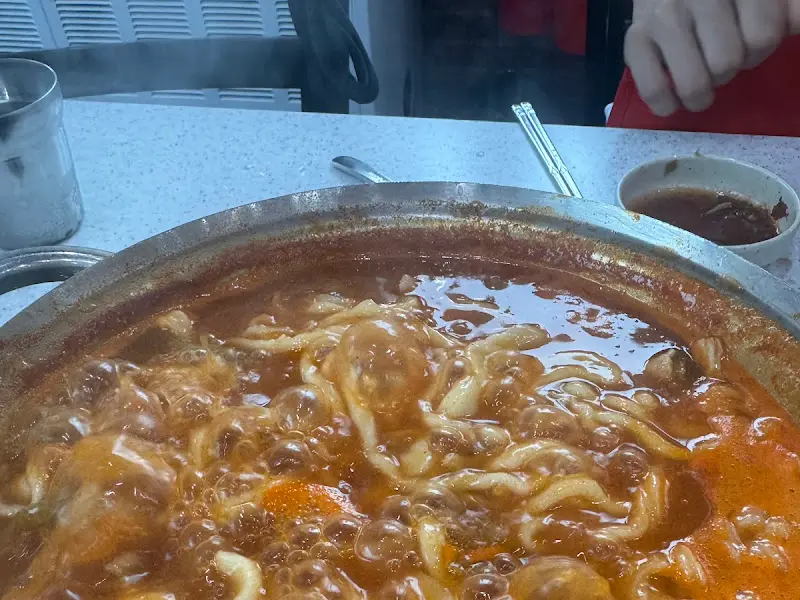 봉덕칼국수 내부