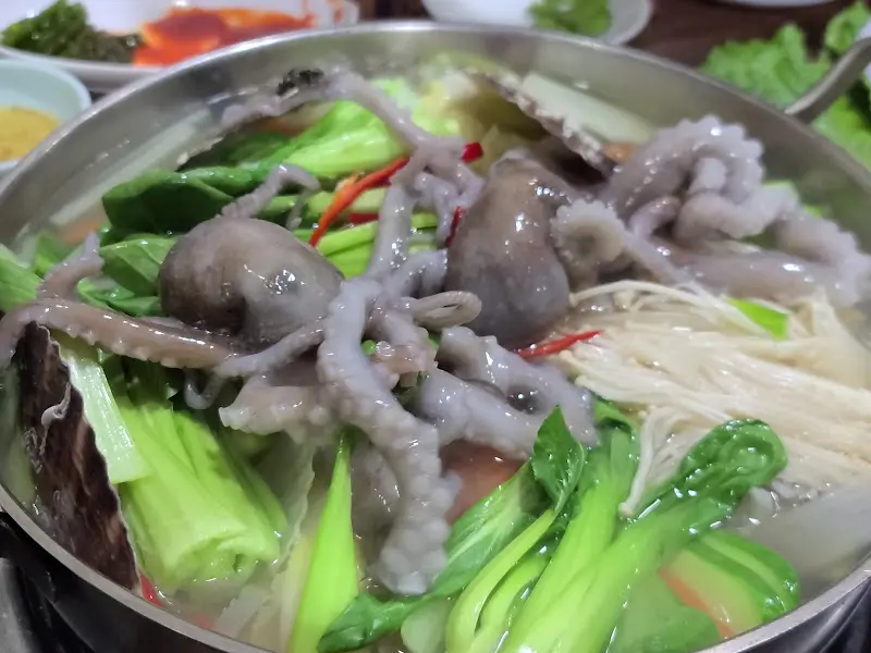 살아있는 낙지가 들어간 연포탕