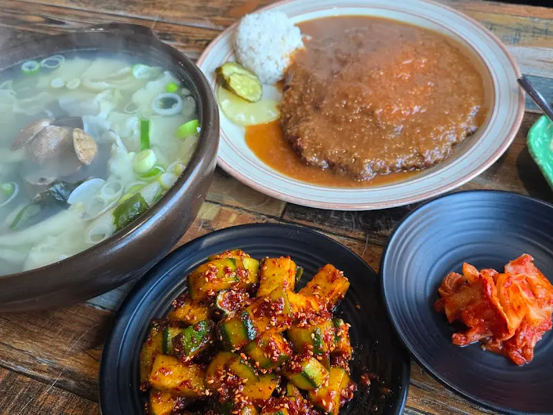 수제비, 돈까스, 오이무침