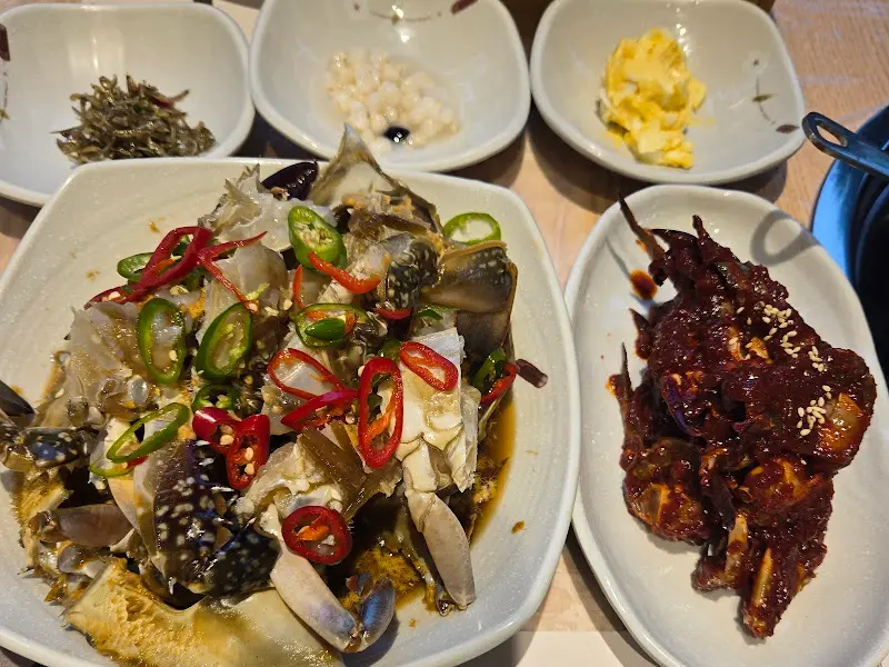 푸짐한 게장 한 상차림