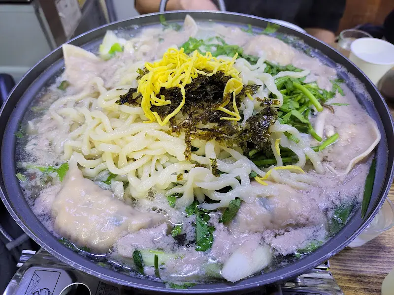 만두칼국수