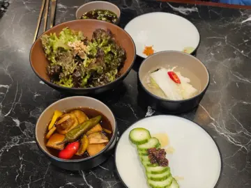 상남동 밤하늘 아래, 호랑이 양갈비에서 찾은 창원 미식의 오아시스