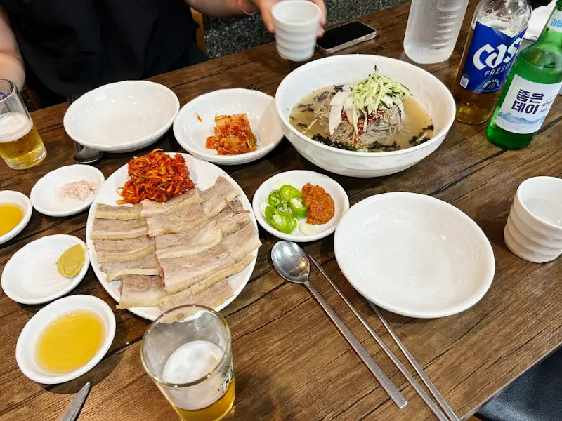 소문난 주문진막국수 한 상 차림