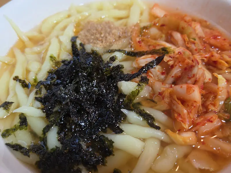 올챙이 국수 디테일 샷