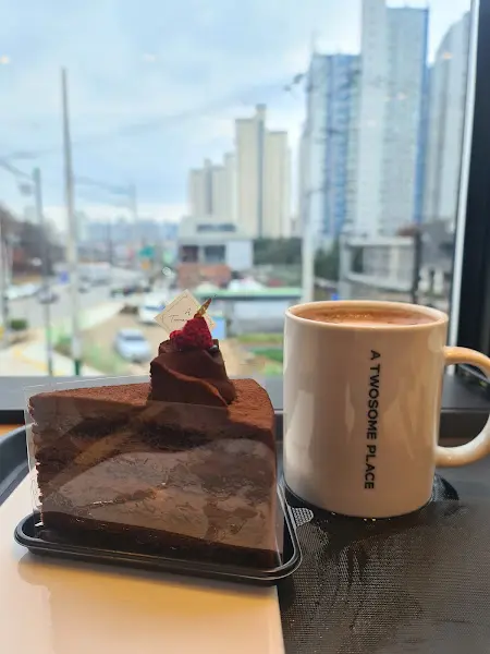 떠먹는 아이스박스와 아메리카노