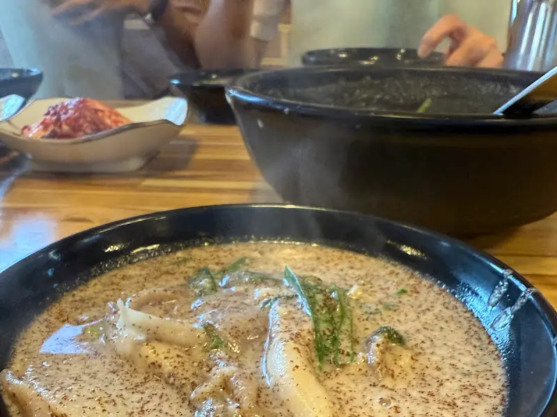 도토리사골들깨수제비