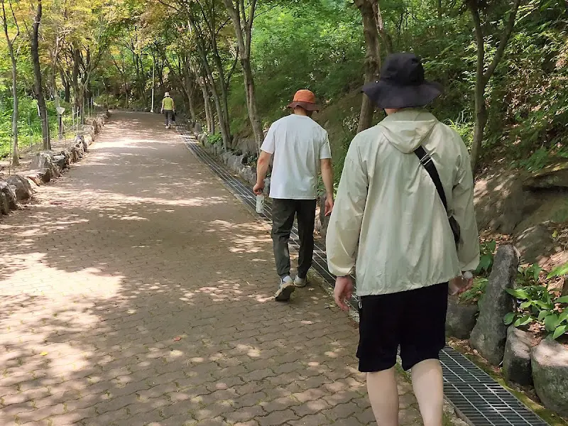 입곡군립공원 산책로