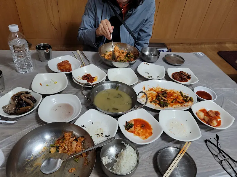 시원한 국물이 일품인 바지락탕