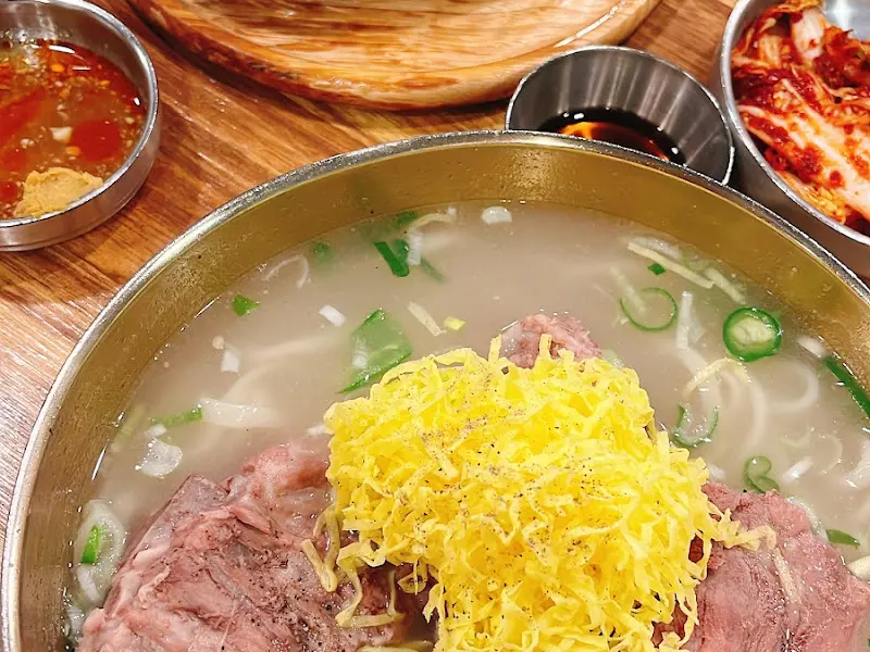 뼈칼국수 클로즈업