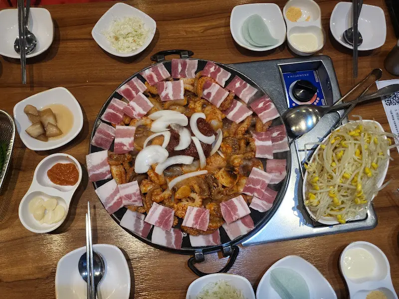 쭈꾸미달인 전체 테이블 세팅