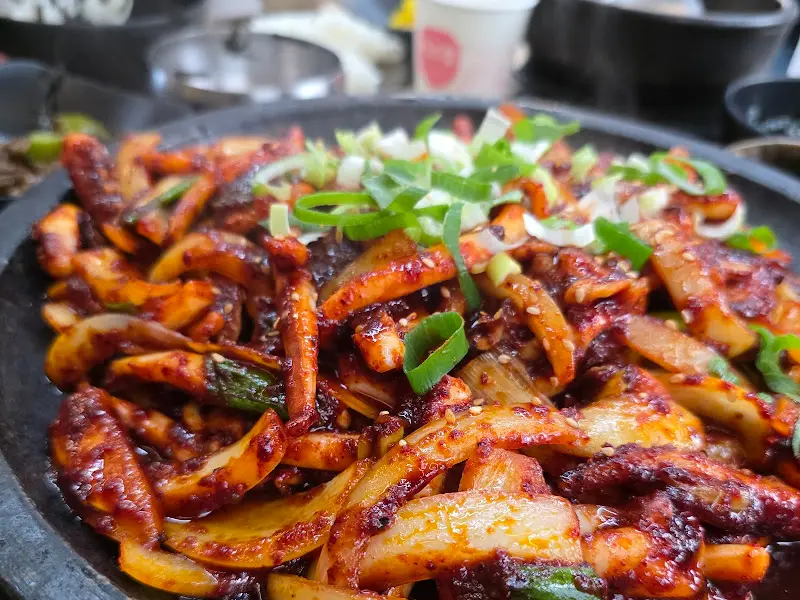 오징어볶음 확대 사진