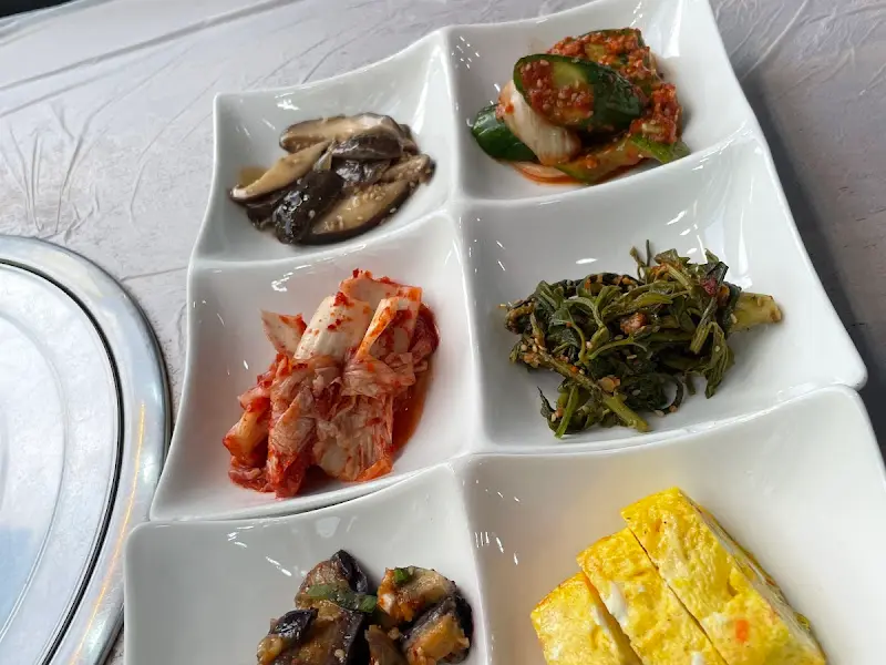 정갈한 밑반찬 클로즈업