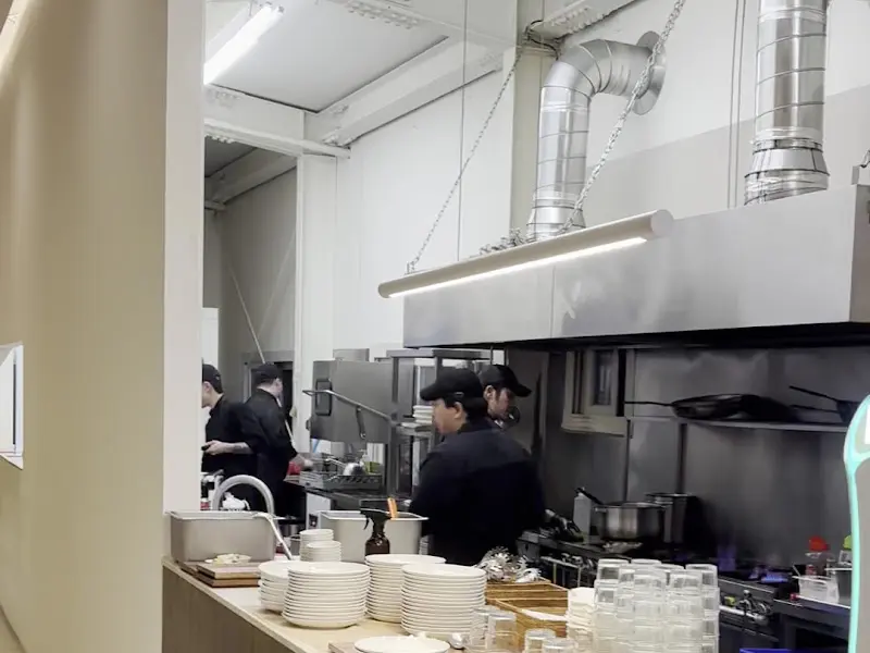 레스토랑 내부 주방