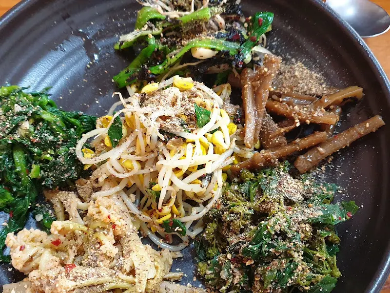 다양한 나물들의 향연