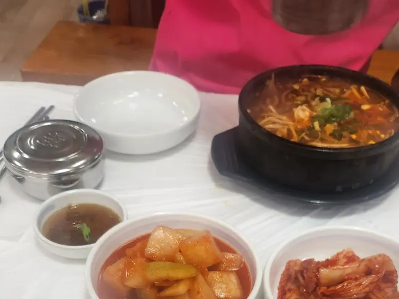 해장국 한 상 차림