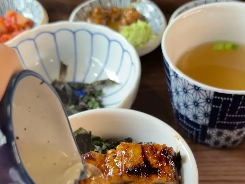 녹찻물을 밥에 말아 먹는 오차즈케 스타일