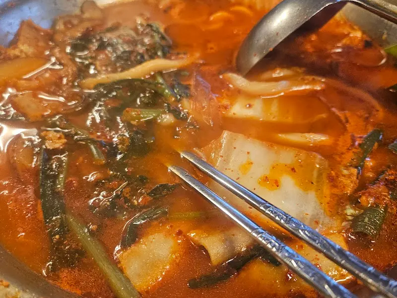 얼큰하고 시원한 국물이 일품인 메뉴