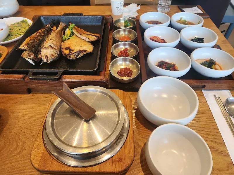 생선구이 정식 전체 상차림