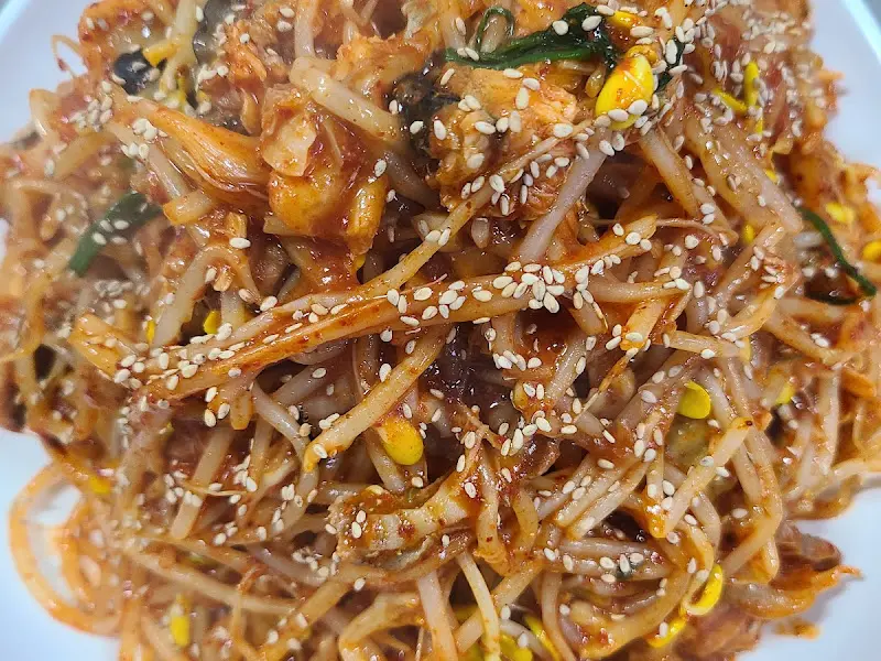 콩나물과 아구가 어우러진 아구찜