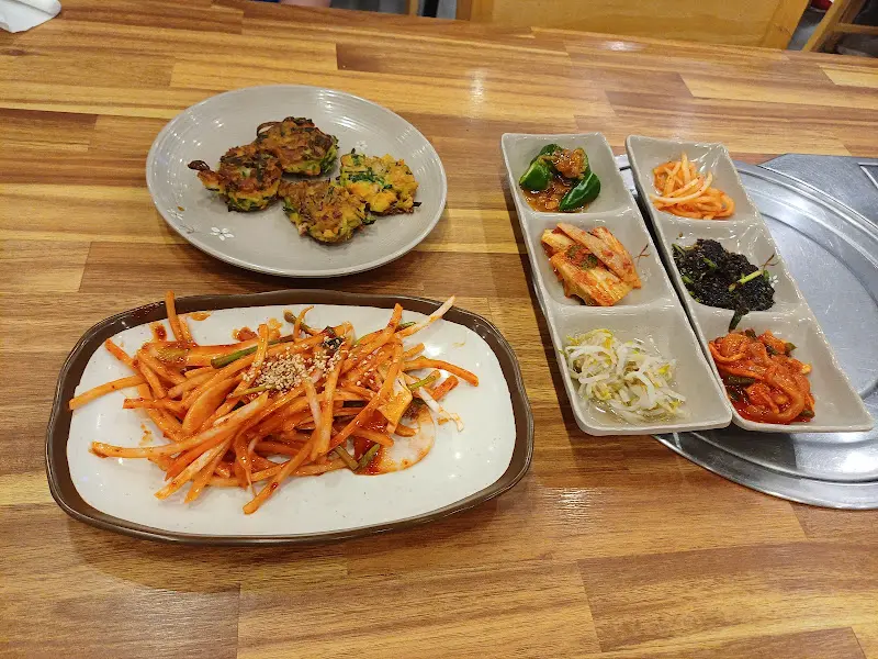 해물전과 밑반찬