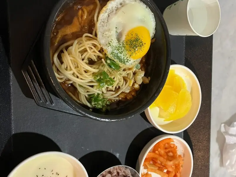 파스타 함박스테이크