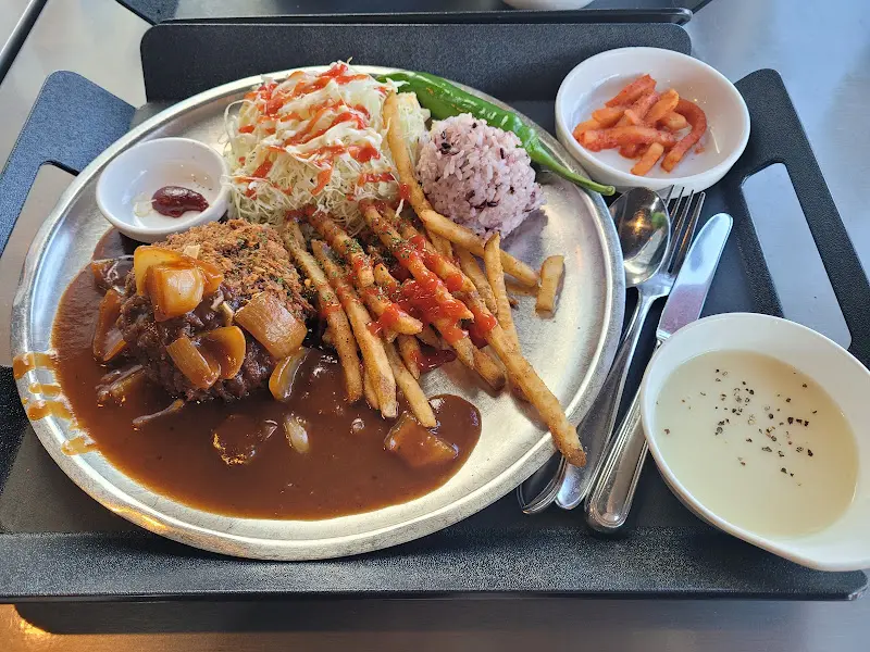 고관함박 한 상 차림