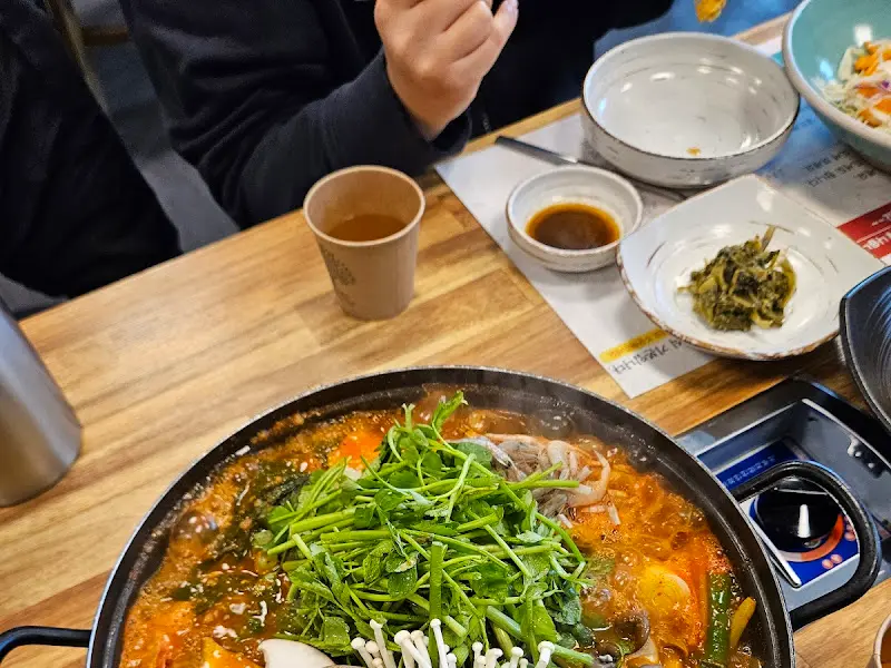 보글보글 끓는 매운탕