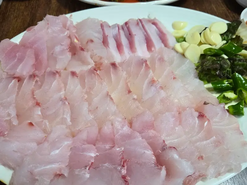 가득 찬 테이블