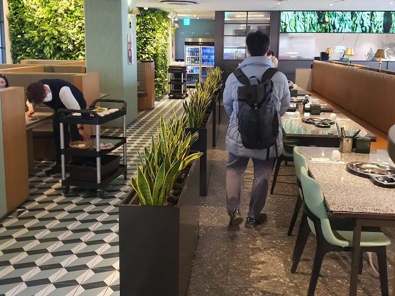 넓은 내부 공간