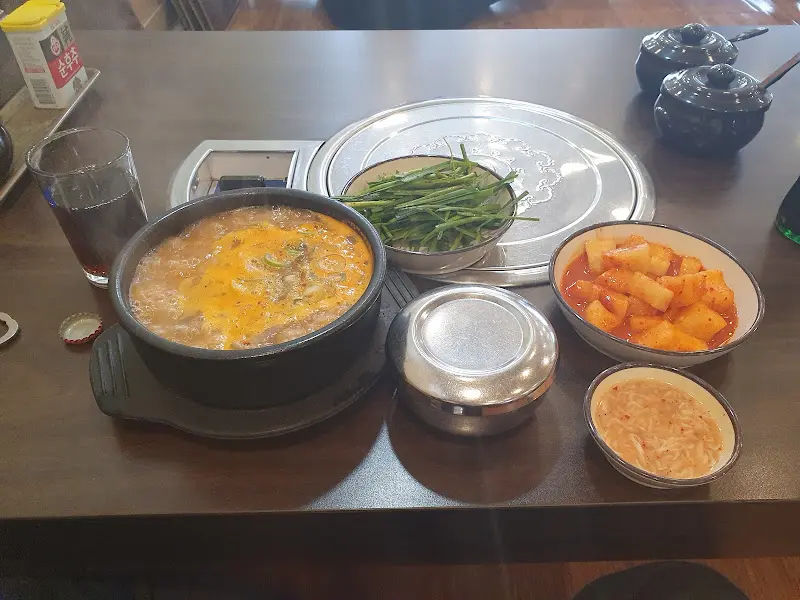 순대국밥 한 상 차림