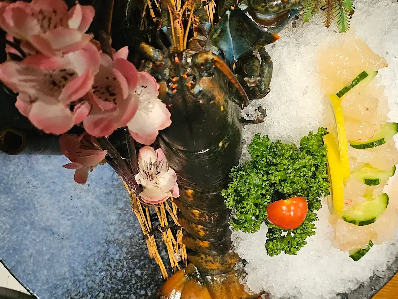 랍스터 회의 화려한 자태