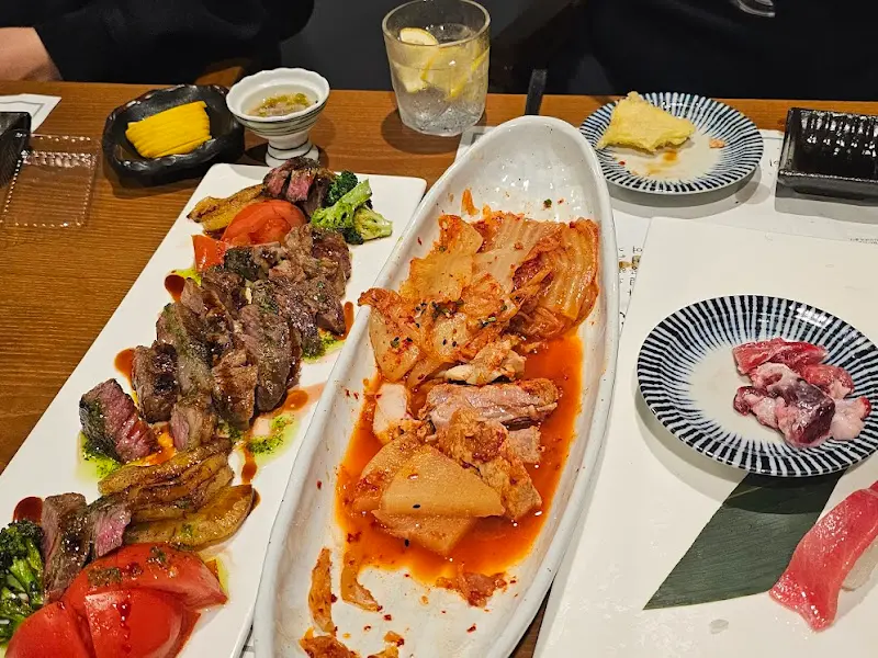 스테이크와 김치의 조화