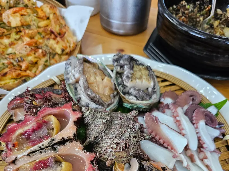 해물이 듬뿍 들어간 한치해물전