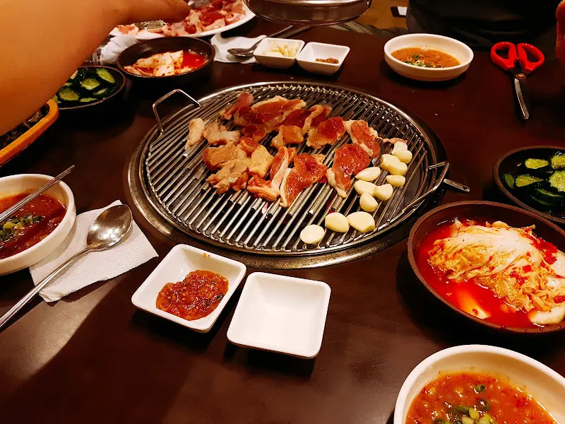 오리고기 한 상 차림