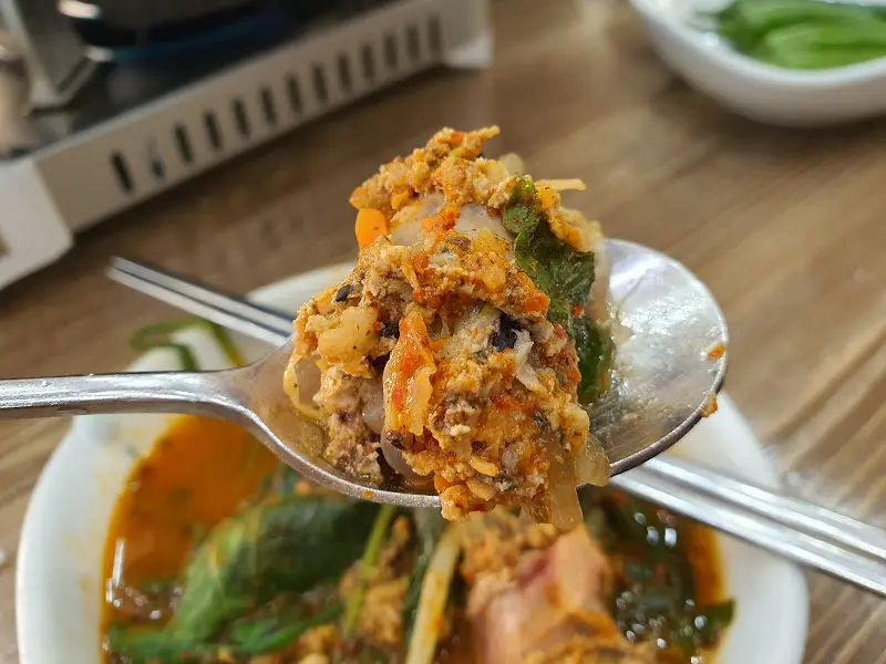 숟가락을 멈출 수 없는 순대전골 볶음밥