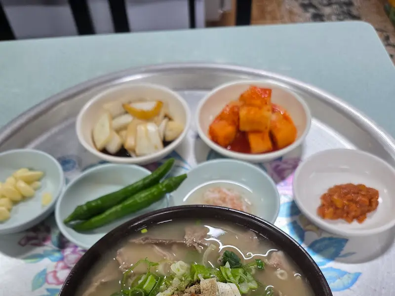 청도돼지국밥 한 상 차림 항공샷