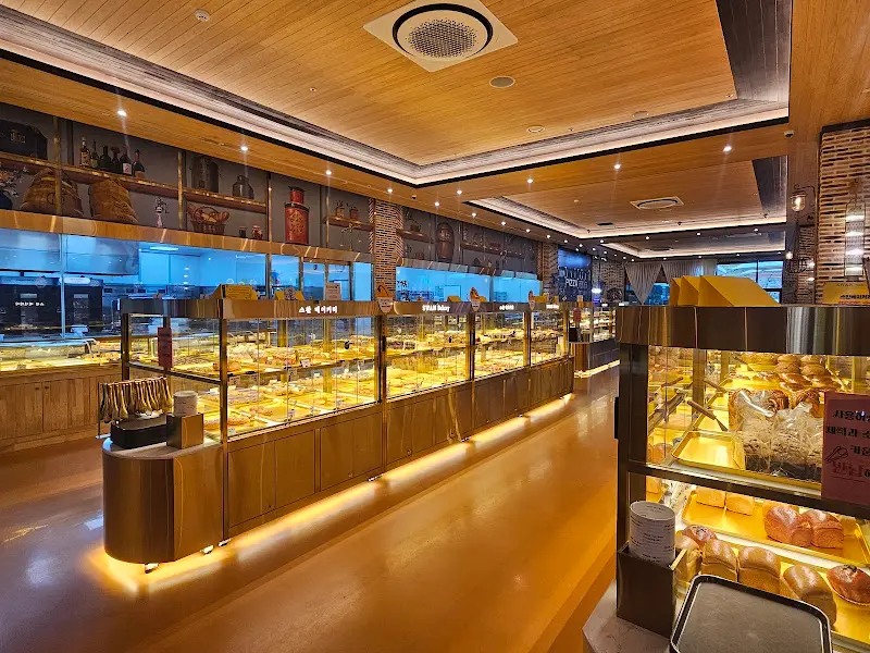 베이커리 내부