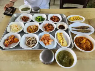 혼자 떠난 영광, 7천원의 행복! 군자원에서 맛보는 푸짐한 백반 한 상 – 혼밥 맛집 순례기