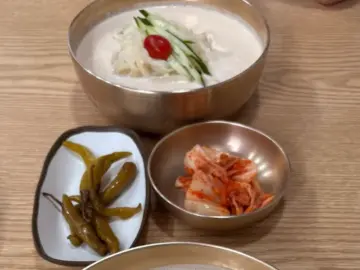여름날, 콩국수로 생명 연장! 경주에서 만난 홍두깨국시의 감동적인 맛집 이야기