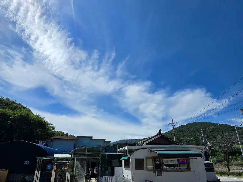 섬진강 메기매운탕 가게 전경