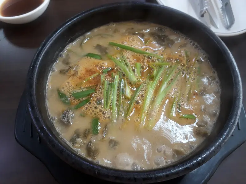푸짐한 골뱅이탕