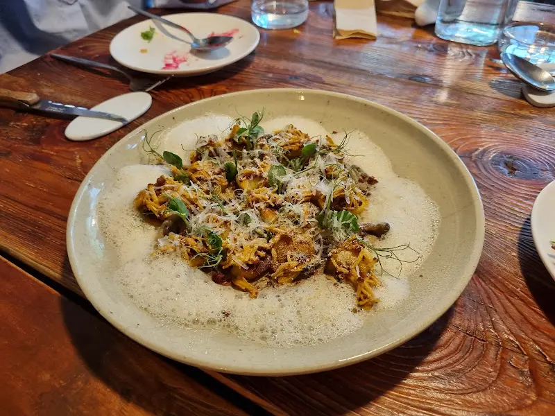 베이컨 버섯 뇨끼