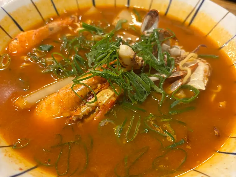 얼큰한 해물라면