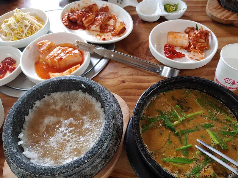 돌솥밥과 추어탕