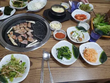 우정동 돼지갈비, 아이들 입맛 저격하는 노하우 맛집 레전드!