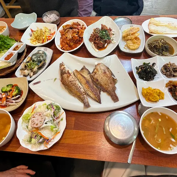 푸짐한 한상 차림