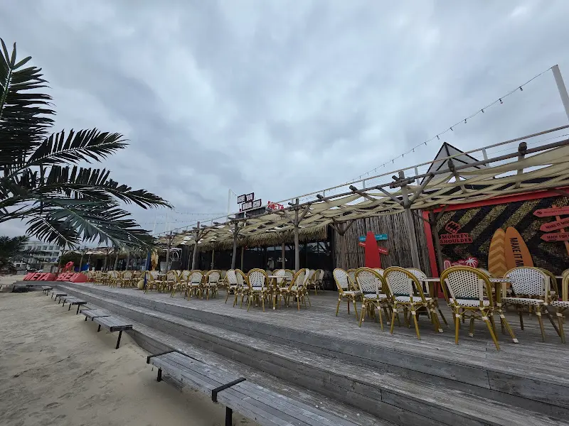 해변 바로 앞에 위치한 메타비치