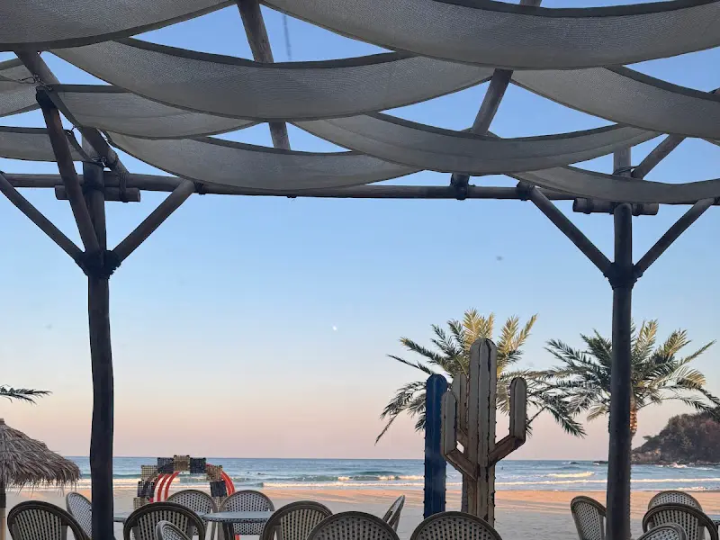 메타비치에서 바라본 설악해변