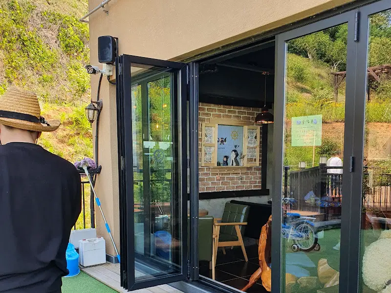 마도로스 카페 입구