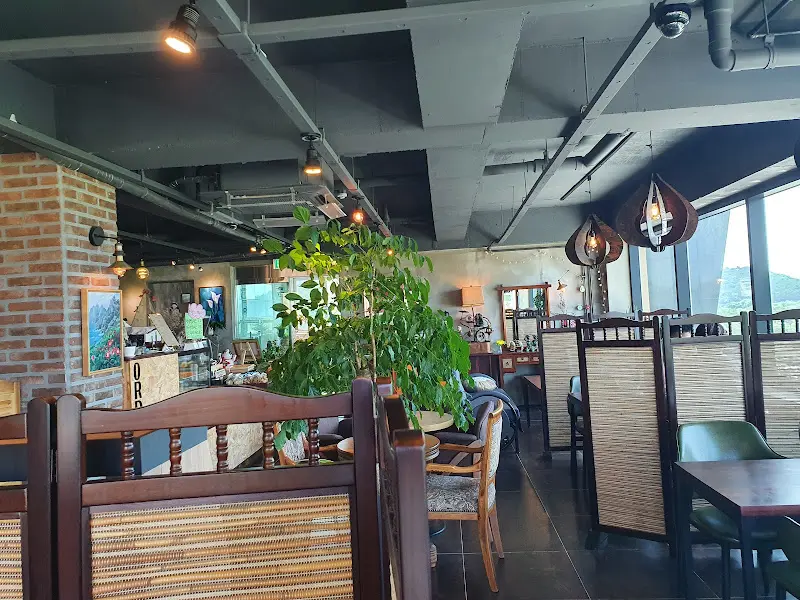 마도로스 카페 내부